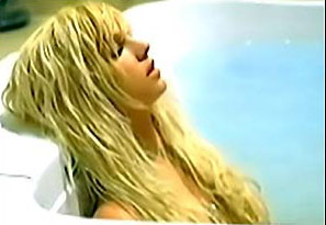 Britney: suicide video